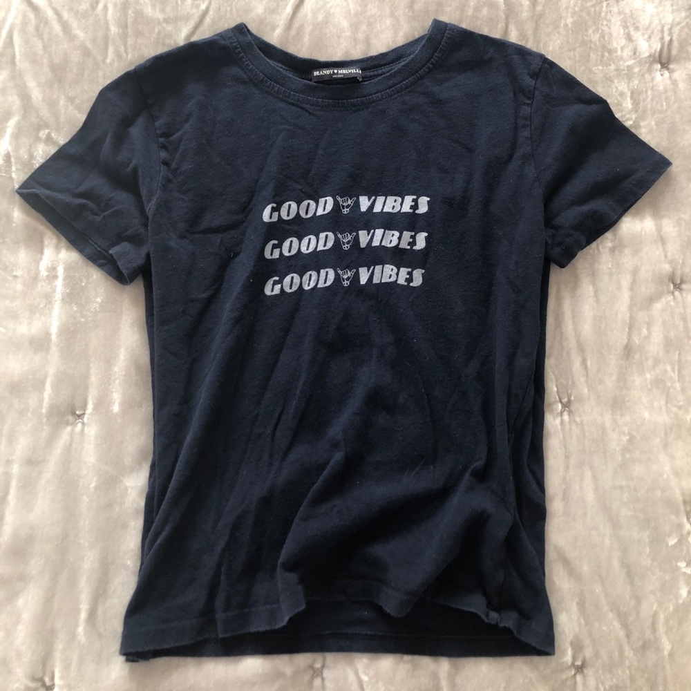 Brandy Melville “good vibes” T shirt